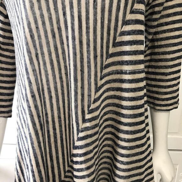 Ophilia Asymmetrical Tunic Blue and White Size 3 - Picture 4 of 10
